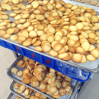 Bánh lưỡi mèo 180k / kg - Bánh lưỡi mèo có hạnh nhân 280k / kg