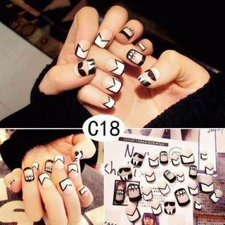 nail giả