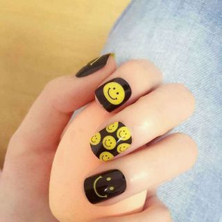 nail giả