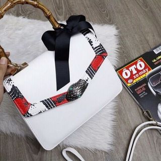 QUAI GỖ RẮN KÈM KHĂN