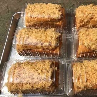 Bánh mì chà bông phô mai tan chãy