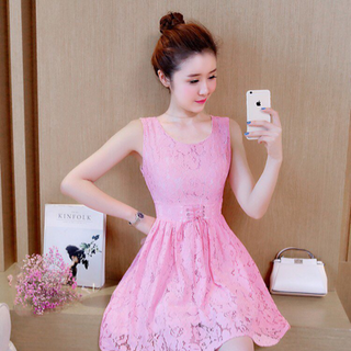 đầm ren