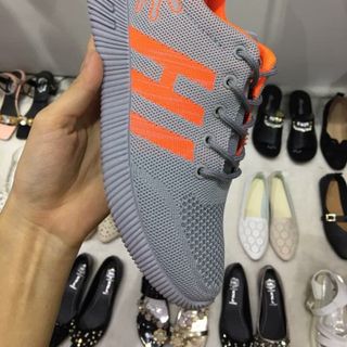 giày thể thao cực hot 2017