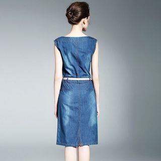 Đầm jean cổ thuyền phối dây kéo