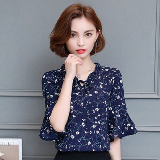 Áo sơ mi hoa kem cổ nhún cột nơ tay loe