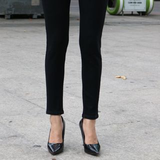 Quần jeans nữ đen trơn