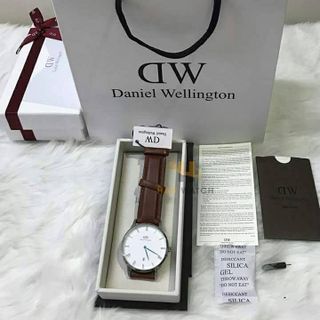 Đồng hồ dây da có hộp