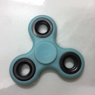 Con quay spinner dạ quang