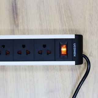 Ổ Điện Chống Quá Tải 04 Lỗ