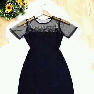đầm body ren