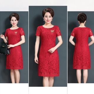 Đầm ren dự tiệc tím đính phụ kiện cài áo