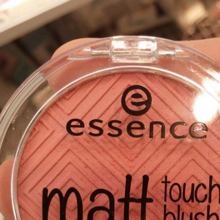 PHẤN MÁ HỒNG ESSENCE
