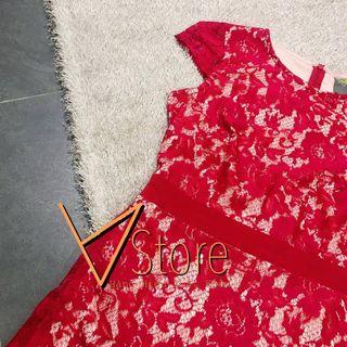 MS 01532 ĐẦM REN DÁNG ÔM TAYLOR