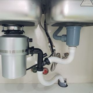 Máy hủy rác thực phẩm MrMrsClean chống tắc cống và xử lý mùi ngay trong gian bếp của bạn
