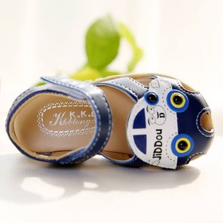 Sandal ô tô ngộ nghĩnh cho bé