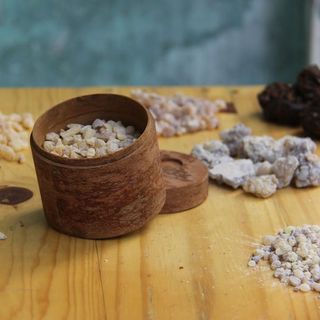 Nhũ Hương Frankincense Tinh Giọt - hộp 100 gram