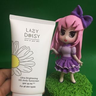 Kem chống nắng Daisy Lazy MADE IN THAILAND
