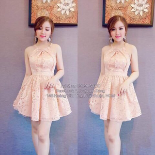 Đầm ren xoè