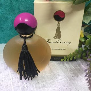 Nước hoa Far Away Classi