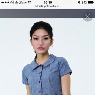 Đầm xòe cổ sen phối nút