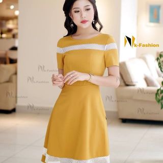 Đầm xòe phối ren lỗ