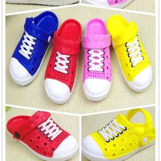 dép xốp cho bé