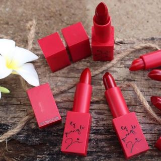 son sáp red phiên bản giới hạn màu chuẩn
