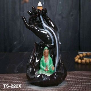 Thác khói trầm hương phong thủy