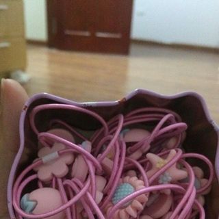 Hộp dây buộc tóc kitty