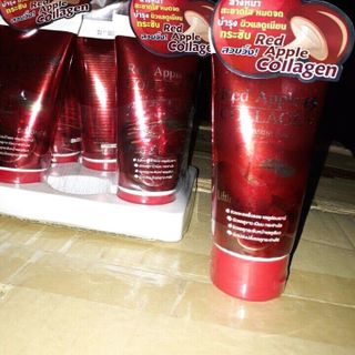 Sửa rửa mặt táo đỏ Red Apple Collagen