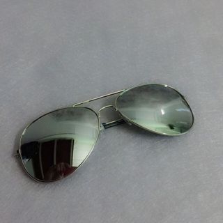 mắt kính giá sỉ