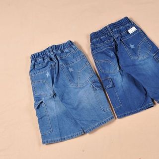 Quần short jeans bé trai ngôi sao