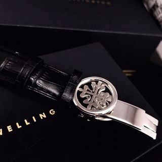 Đồng hồ tự động Phillipe Patek