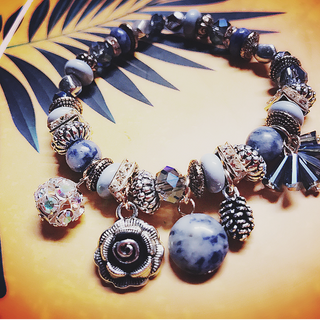 Vòng tay đá phong thủy thiên nhiên Tropical Pinky Hot nhất mùa hè