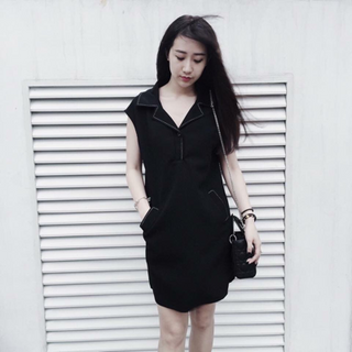 váy cổ vest đen/trắng