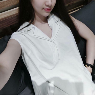váy cổ vest đen/trắng