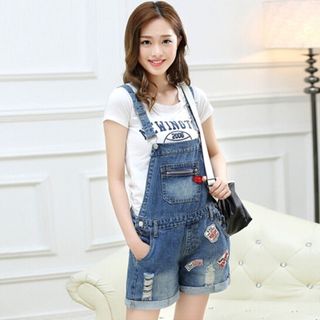 Quần Jean Yếm Short Phối Nút Thêu Logo