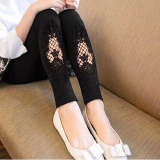 Quần leggings phối ren