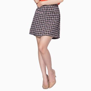 Chân váy họa tiết trẻ trung