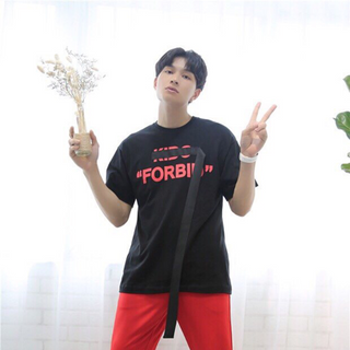 Quần 3 sọc đỏ