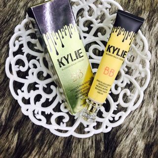 Kem lót BB Cream Kylie Blemish Balm
