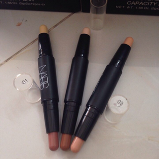 che khuyết điểm 2 đầu NARS