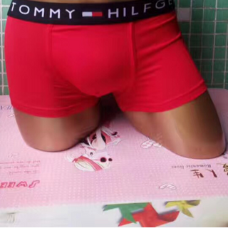 Quần lót nam Tommy Hilfiger hộp 3 chiếc