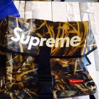 Cặp Supreme galaxy giá rẻ