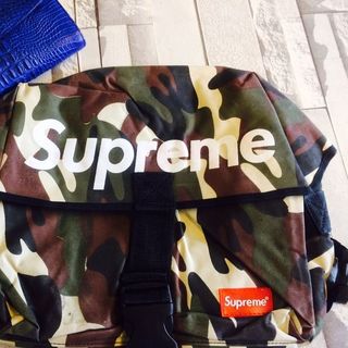 Cặp Supreme galaxy giá rẻ