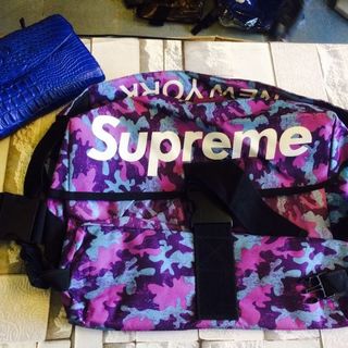 Cặp Supreme galaxy giá rẻ