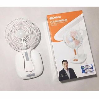 Quạt Tích Điện Kiêm Đèn Led Siêu Sáng KM