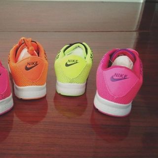 giay nike trẻ em size 36-39 đủ màu giá sỉ