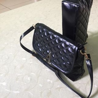 Túi Chữ V Da Bóng Thời Trang Hàn Quốc