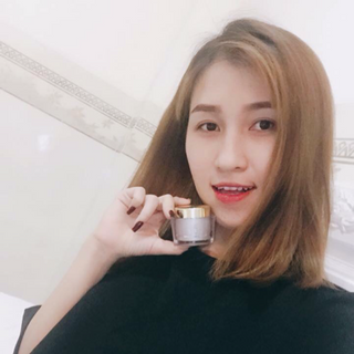 Mỹ phẩm Leni Có làn da trắng hồng tự nhiên